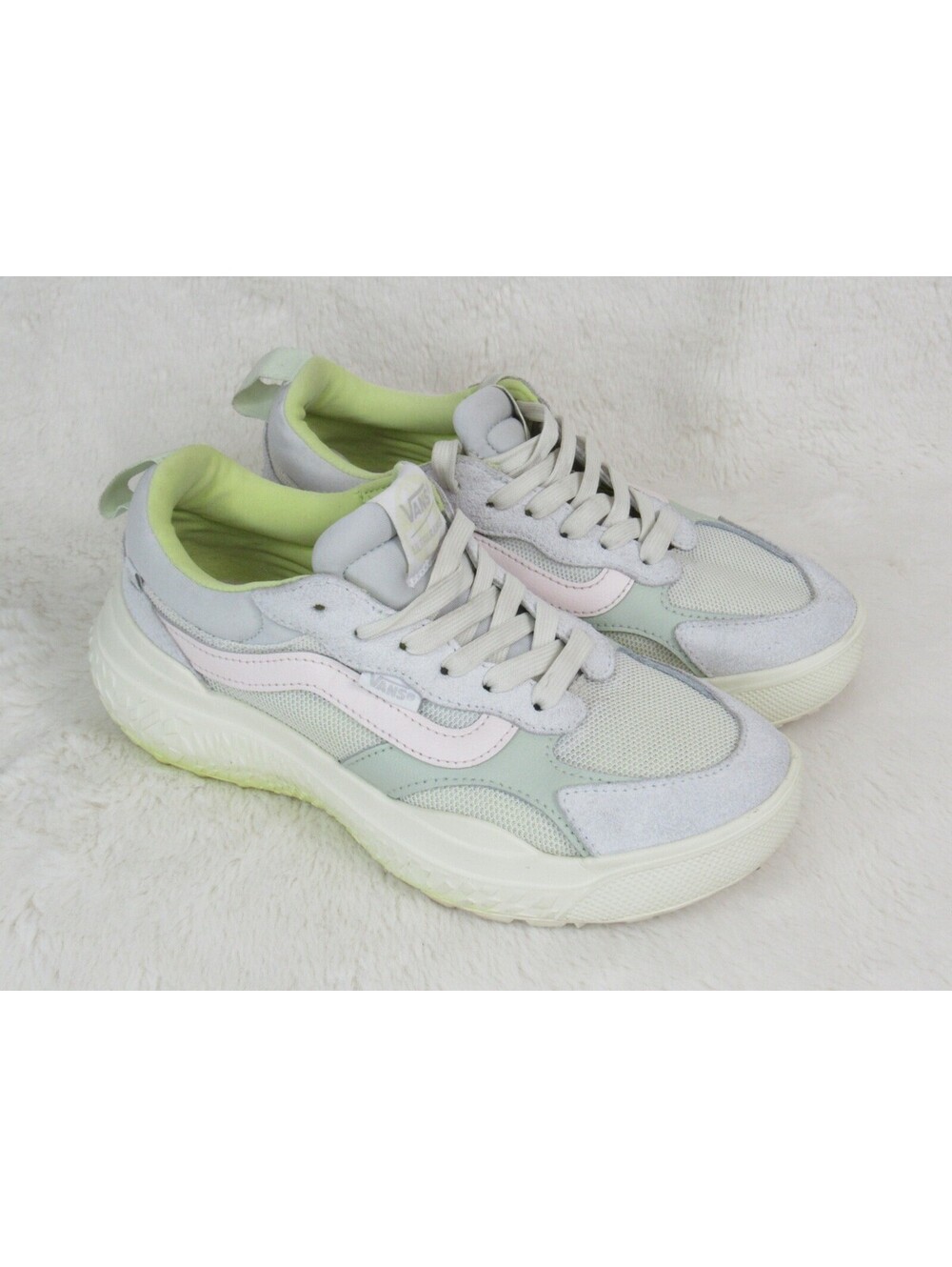VANS Ultrarange Neo Vr3 Light Green Yellow multi Shoes Women's 7